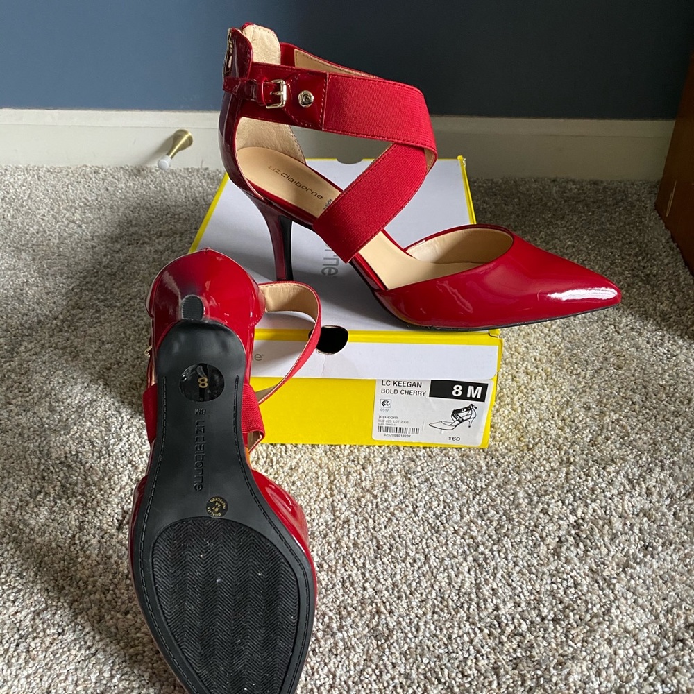 Liz Clairborne Sz 8 “LC Keegan” Bold Cherry Heels